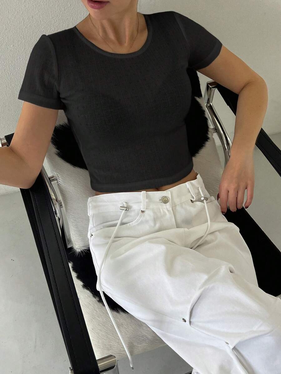 DAZY Áo thun crop top cổ tròn tay ngắn dáng ôm vừa vặn mới cho nữ, mùa thu - màu đen - Xem 1