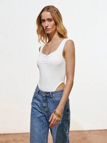 Lumivelle Elegant & Sexy Women's Simple Bodysuit, Fashionable For Daily Wear, Casual Slim Fit Draped Bodysuit