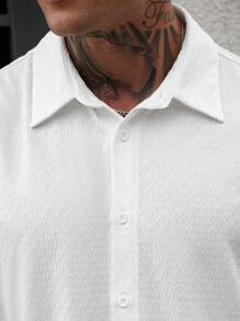 Manfinity CasualCool Manfinity Casual Cool Men's Casual Everyday Outfit With An INS-Inspired Geometric Bubble-Textured Jacquard Short-Sleeve And Shorts White Shirt Set. Featuring A Button-Down Front, Men's Simple Solid Color Textured Short Sleeve Shirt And Shorts Set, Summer, Men Clothing - White - View 3