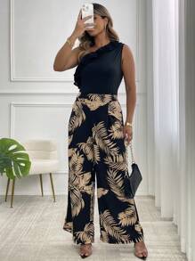 SHEIN CURVE+ Conjunto de 2 piezas de talla grande de verano informal con top crop sin mangas con volantes y pantalones de pierna ancha - Multicolor - Ver 4