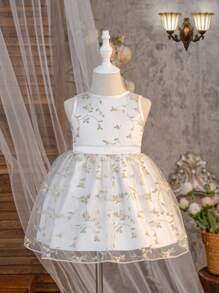 SHEIN Baby Girl Infant Toddler 0-3 Years New Arrival Elegant Royal Holiday Party Princess Gold Champagne Embroidered Rose Ditsy Floral Sleeveless Cinched Waist Tulle Puff Knee-Length Fitted Princess Dress, Suitable For Flower Girl, Birthday, Holiday - White - View 1