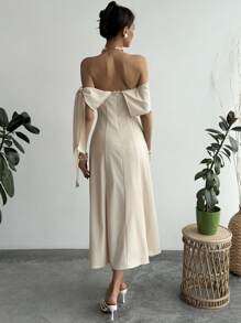 Aloruh Váy công sở màu mơ tối giản, cổ trễ vai, buộc eo, viền xòe, váy midi cho nữ - Màu be - Xem 4
