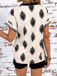 SHEIN Clasi 女式休闲图案印花缺口领衬衫，夏季 - 彩色 - 查看 2