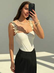 Aloruh Women's White Sleeveless Bodysuit With Delicate Floral Applique Straps And Ruched Bust Detail For A Casual Chic Look - White - View 5