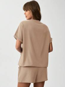 SHEIN LUNE 2pcs Women Textured V-Neck Drop Shoulder Pullover Blouse & Drawstring Waist Shorts Set - Khaki - View 3