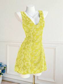 SHEIN Unity 女士夏季休闲度假日常百搭刺绣无袖露背系带蝴蝶结太阳裙 - 黃色 - 查看 3