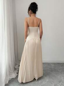 Elenzga 女士无袖束腰褶皱优雅浪漫缎面连衣裙 - 香檳色 - 查看 2