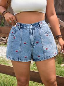 SHEIN LUNE Plus Size Denim Shorts, Fashion Fit For Summer - Light Wash - View 5