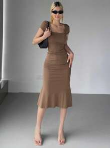 DAZY Vestido midi de mujer con cuello cuadrado envolvente y cola de pez en unicolor - Marrón Chocolate - Ver 5