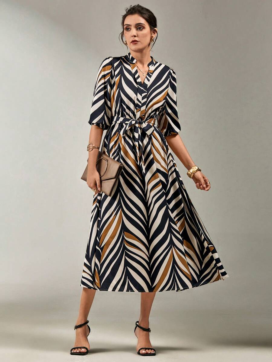 SHEIN Clasi Đầm midi in họa tiết đơn giản cổ chữ V dài vừa phải tay cài nút trang trí cho nữ - Nhiều màu - Xem 1