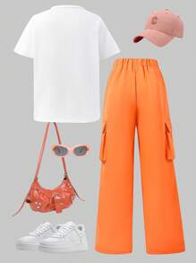 SHEIN 2 件套 Tween 女童亮橙色字母印花短袖 T 恤和工装口袋裤套装，休闲街头服饰春夏