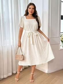 SHEIN Privé 大码女装杏色新款中国风花卉纹理梅花印花春装连衣裙 - 杏色 - 查看 5
