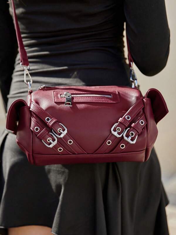 SHECARRY Women's Fashion Personalized Street Chic Cool Y2K Rivet Strap Decor Shoulder Bag Valentines, Y2k Bag, 2000s Fashion Style, Gothic Punk Bag For Women