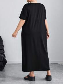 SHEIN CURVE+ 大码夏季休闲简约黑色开衩短袖连衣裙，曲线加大，波西米亚风女士度假海滩装/沙滩裙/海滩度假装/海滩必备品/毕业/茶会礼服 - 黑色 - 查看 2