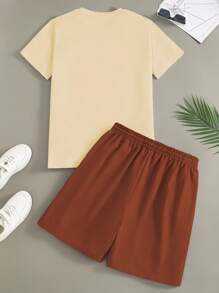 Wildeya Conjunto de 2 piezas para niños adolescentes de moda casual: Camiseta de manga corta de cuello redondo negra con estampado de letras y shorts de tejido caqui, nuevo conjunto clásico de verano