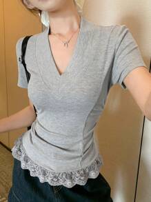 DAZY Women's V-Neck Elastic Fitted Contrast Lace Short Sleeve T-Shirt