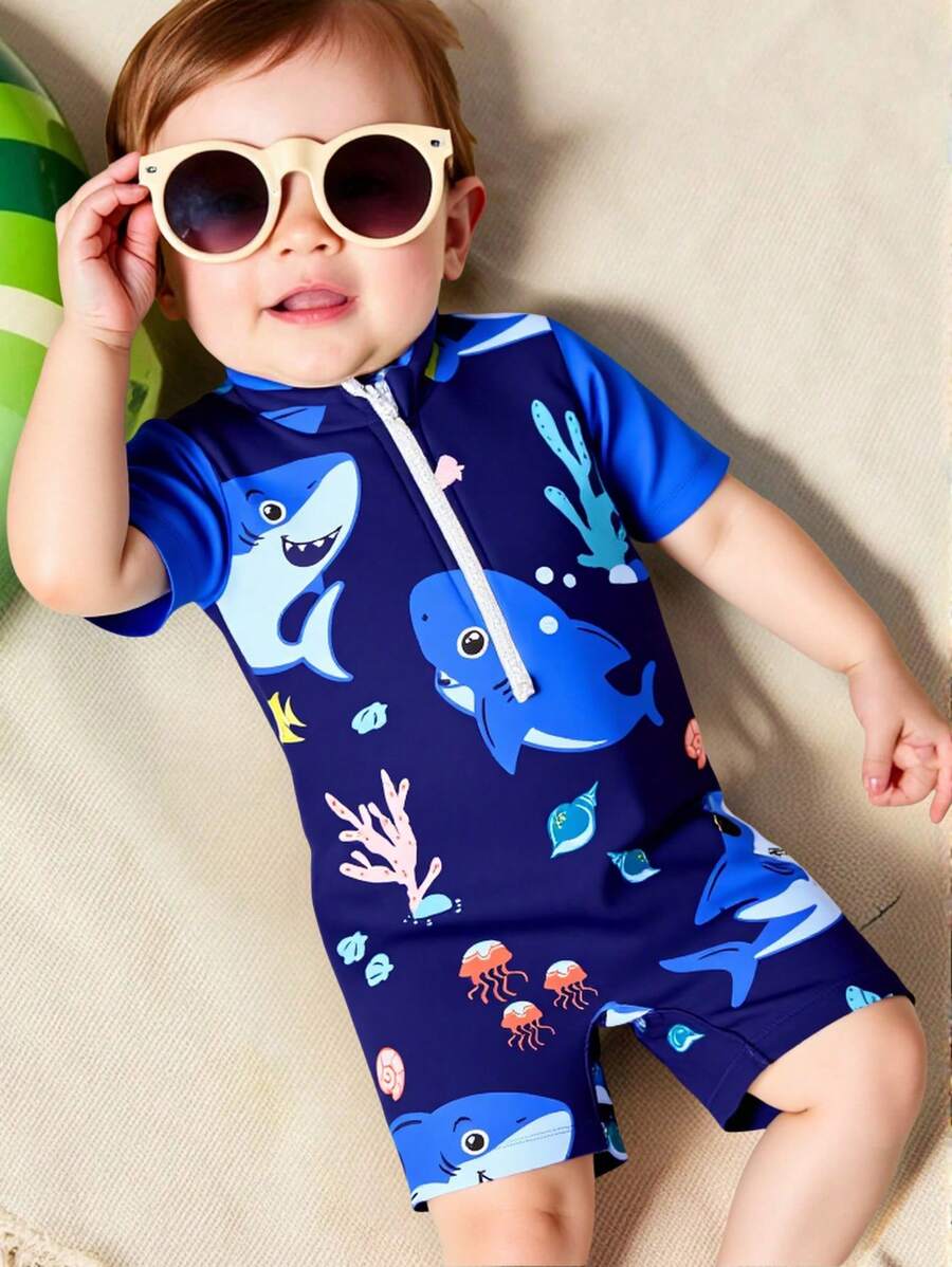 SHEIN Leap Crew 男婴休闲简约经典深海可爱鲨鱼、水母、珊瑚、海藻、海星、观赏鱼、贝壳图案圆领短袖连体泳衣，适合夏季 - 彩色 - 查看 1