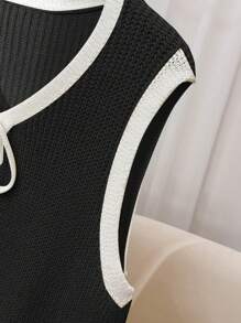 CosyJoli Plus Size Casual Vacation Front Tie Contrast Trim Knit Top - Black - View 3