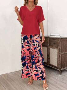 SHEIN Clasi Conjunto de 2 piezas con estampado amarillo: Camiseta de manga corta de cuello en V de unicolor y pantalones largos, de moda para el verano