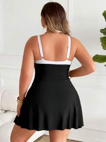 SHEIN CURVE+ Plus Size One-Piece Solid Color Patchwork Adjustable Strap Swimdress With High Waist Attached Swimshorts, Sexy & Elegant Beach Holiday Swimsuit For Women ,Tankini Swimsuit,Summer Outfits For Women