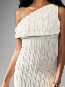 MISSGUIDED Elegant Evening Draped Mermaid Gown One Shoulder Design Textured Stretch Formal Floor Length Dress Wedding Guest Reception Party Special Occasion