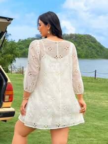 SHEIN EZwear 杏色镂空刺绣大码长袖连衣裙 - 米色 - 查看 2