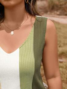 SHEIN LUNE Top de punto de cuello cuadrado de tirantes con fruncidos en la cintura alta, diseño minimalista casual de punto acanalado, color blanco talla grande