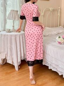 SHEIN Camisón con estampado de corazones, detalles en encaje a contraste y lazo decorativo para mujeres, ideal para vacaciones
