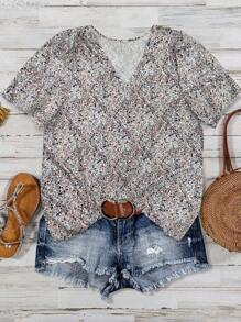 قميص كاجوال بياقة على شكل حرف "V" وأكمام قصيرة، مناسب للصيف، مقاس كبير الحجم - متعدد الألوان - مشاهدة 1