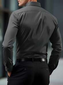 Manfinity Mode 男士时尚休闲商务通勤立领纯色纽扣长袖衬衫，男士正装衬衫，男士纯色衬衫。适合日常穿着、通勤、外出、派对，可搭配西装裤或西装套装出席派对、婚礼、蜜月等场合。可作为秋季礼物送给儿子、丈夫、男朋友、父亲。 - 灰色 - 查看 2