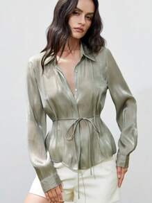 Aveloria Modichic 新款时尚优雅百搭女式衬衫，简约别致的设计，搭配闪亮缎带，长袖翻领，修身腰部收紧廓形