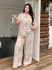 Dazy Plus Conjunto de pijama con parte superior de manga corta holgada de cuello vuelto con estampado floral y pantalón