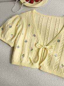 Sweetra Commuting Versatile Light Yellow Floral Embroidery Short Cardigan, Slim Fit, Lightweight - Yellow - View 6