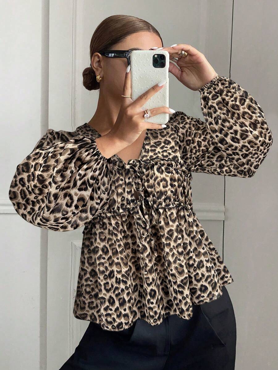 SHEIN Frenchy 女式豹纹扭纹V领长袖休闲衬衫 - 彩色 - 查看 1