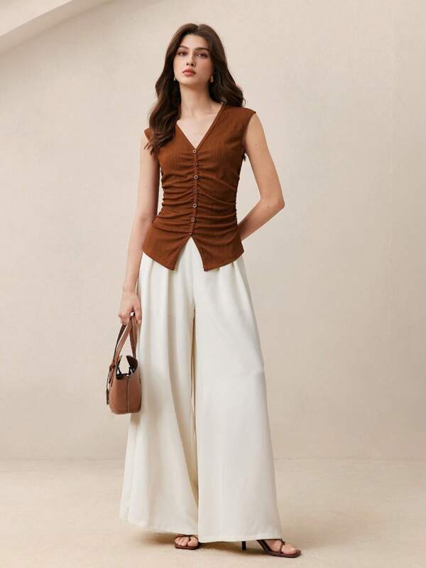 BizChic Summer 2025 New Music Festival Party Outfit, Suitable For Wedding Guests, Brunch, Urban Commute, Romantic Casual Versatile Spring/Summer Women Elegant V-Neck Ruched Mock Layer Knit Top