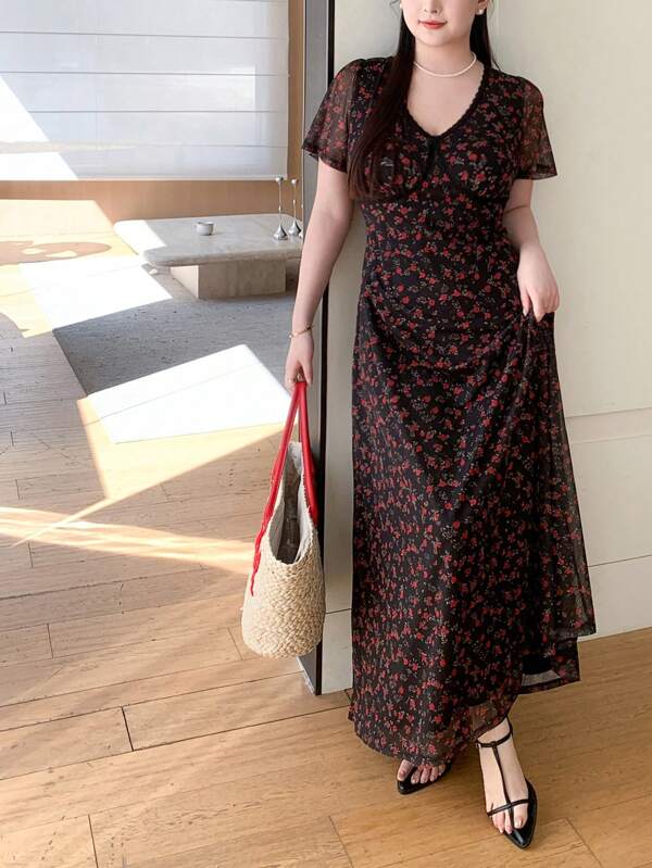 Feyla Plus Size Short Sleeve Casual Dress, Suitable For Summer