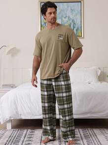 DAZY Conjunto de ropa de estar en casa para hombres con camiseta estampada con letras de colores múltiples para el verano
