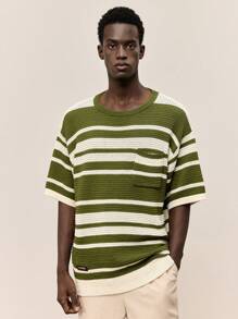 Ontre Camiseta suelta de punto con estampado de rayas, parche en el bolsillo y cuello redondo, para hombre, adecuada para festival de música, playa y uso diario, verano 2025 - Multicolor - Ver 4