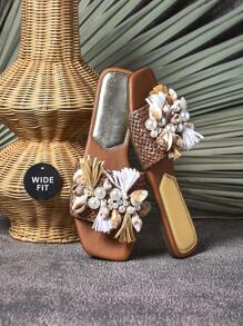 SHUZIA Sandal Liburan Musim Semi/Panas Modis dengan Ujung Persegi, Dekorasi Mutiara dan Cangkang Laut, Cocok untuk Kaki Lebar, Warna Cokelat Muda, dan Hari Valentine. - Coklat - View 5