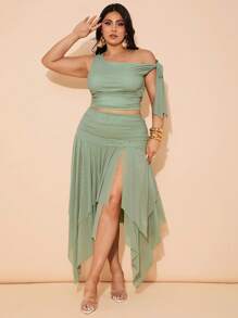 SHEIN BAE Taglie curvy donna, top asimmetrico nero senza spalline per l'estate, top in rete, gonna asimmetrica con orlo spaccato, vestito lungo, gonna in rete, set in rete, adatto per pendolarismo quotidiano, vacanza estiva, giovane e alla moda 2 pezzi, set sexy Y2K, set per vacanza al mare, 2 pezzi per laurea, set per compleanno, outfit per festa