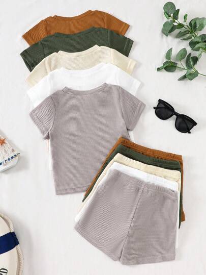 SHEIN Playful Pals 5pcs Toddler Boys Outfits Set, Including 5 Textured Knit Short Sleeve Round Neck Tops And 5 Elastic Waist Textured Knit Shorts. The Top Colors Are Khaki, Light Blue, Army Green, Brown And Black, Matching The Corresponding Short Colors. Suitable For Spring/Summer, Outdoor Sports, Casual Wear, Fits 6 Months To 2-3 Years Old Boys Baby Clothes Neutral Unisex Unisex Baby Clothes Neutral Neutral Gender Baby Clothes
