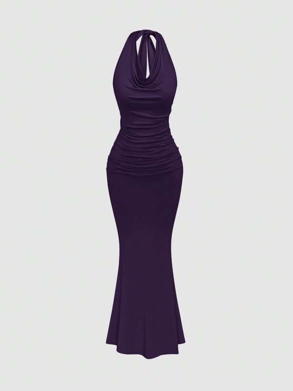 Sweetra Plus Size Women Black Plunging Neck Pleated Bodycon Mermaid Knit Dress, Suitable For Parties And Galas