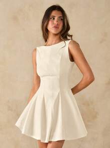 SHEIN BAE Spring/Summer Solid Black Sexy Minimalist Camisole Bodycon A-Line Dress, Black Dress, Valentine's Day Date Dress, Bridesmaid Mini Party Dress, Elegant Little Black Dress,Graduation Dresses,Business Casual Woman,Valentine's Day,Valentine Outfits For Women,Valentine's Day,Valentine Outfits For Women - Apricot - View 4