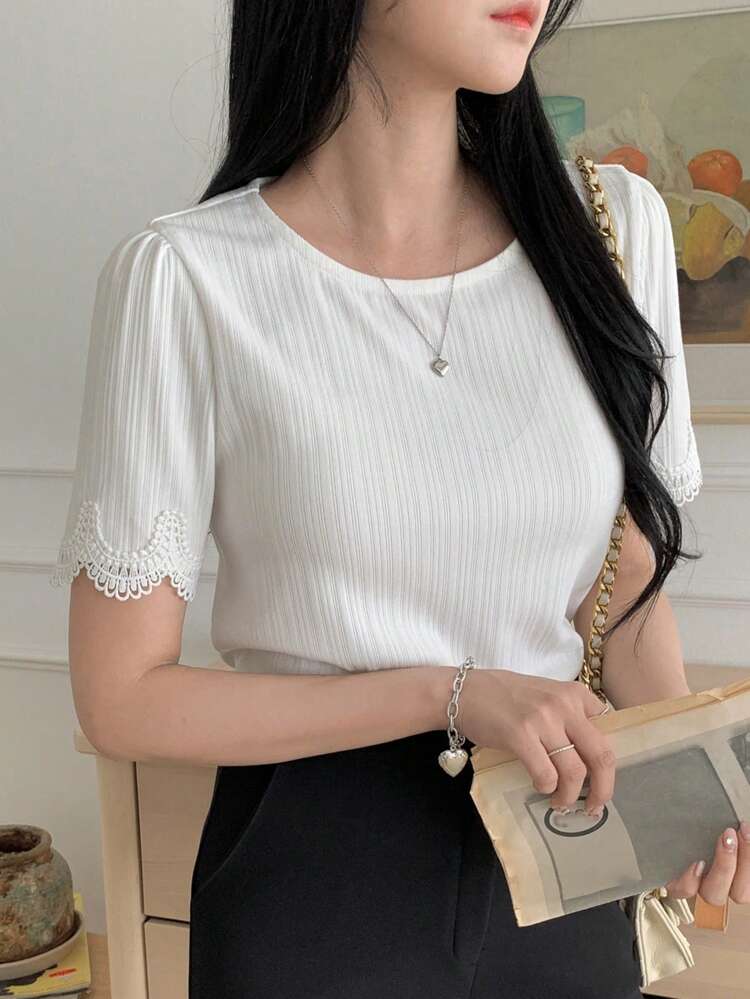 Women's Artistic Round Neck Basic Loose Fit T-Shirt With Lace Trim Sleeve Cuffs, Summer,Business Casual Women