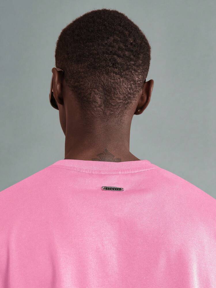 ノースリーブのボクシーフィットクロップドタンクトップ