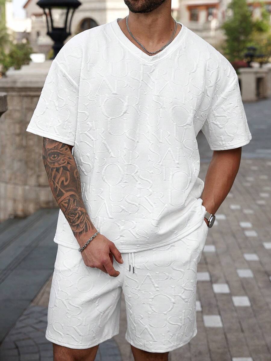 Manfinity Homme 加大码男士纯色纹理面料短袖T恤和口袋短裤套装男士T恤套装男士两件套男士夏季服装男士T恤套装休闲加大两件套男士