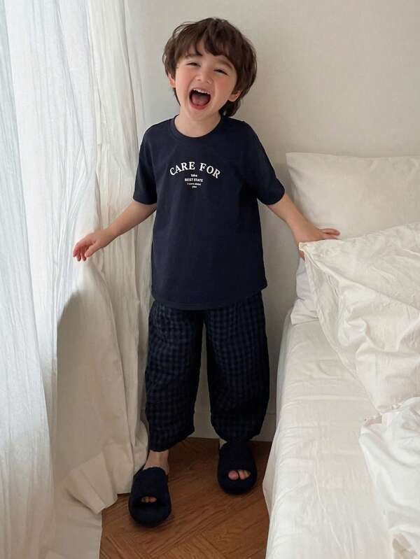DAZY 2pcs Young Boy Short Sleeve Letter Print Knit Top & Plaid Woven Pants Home Outfit, Spring/Summer