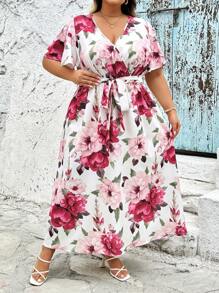 SHEIN CURVE+ Váy rút dây rộng rãi họa tiết hoa lớn cổ điển giản dị cỡ lớn, phù hợp cho mùa xuân/hè, cong hơn, kỳ nghỉ Boho, váy bồng bềnh, váy chống nắng cho phụ nữ trang phục đi biển cho phụ nữ/váy đi biển/trang phục nghỉ mát trên bãi biển/đồ dùng cần thiết cho bãi biển/váy tốt nghiệp/váy tiệc trà trang phục mùa hè/đồng quê/kỳ nghỉ trên bãi biển/trang phục đi biển/đồ mặc đi biển - Nhiều màu - Xem 3