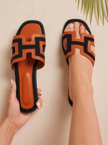 SHUZIA 女式宽版H型趾带方头夏季休闲平底凉鞋 - 黑色 - 查看 2