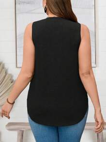EMERY ROSE Plus Size Women V-Neck Sleeveless Curved Hem Floral Offset Casual Top, Spring Summer - Black - View 2